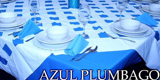 mantel redondo color azul plumbago